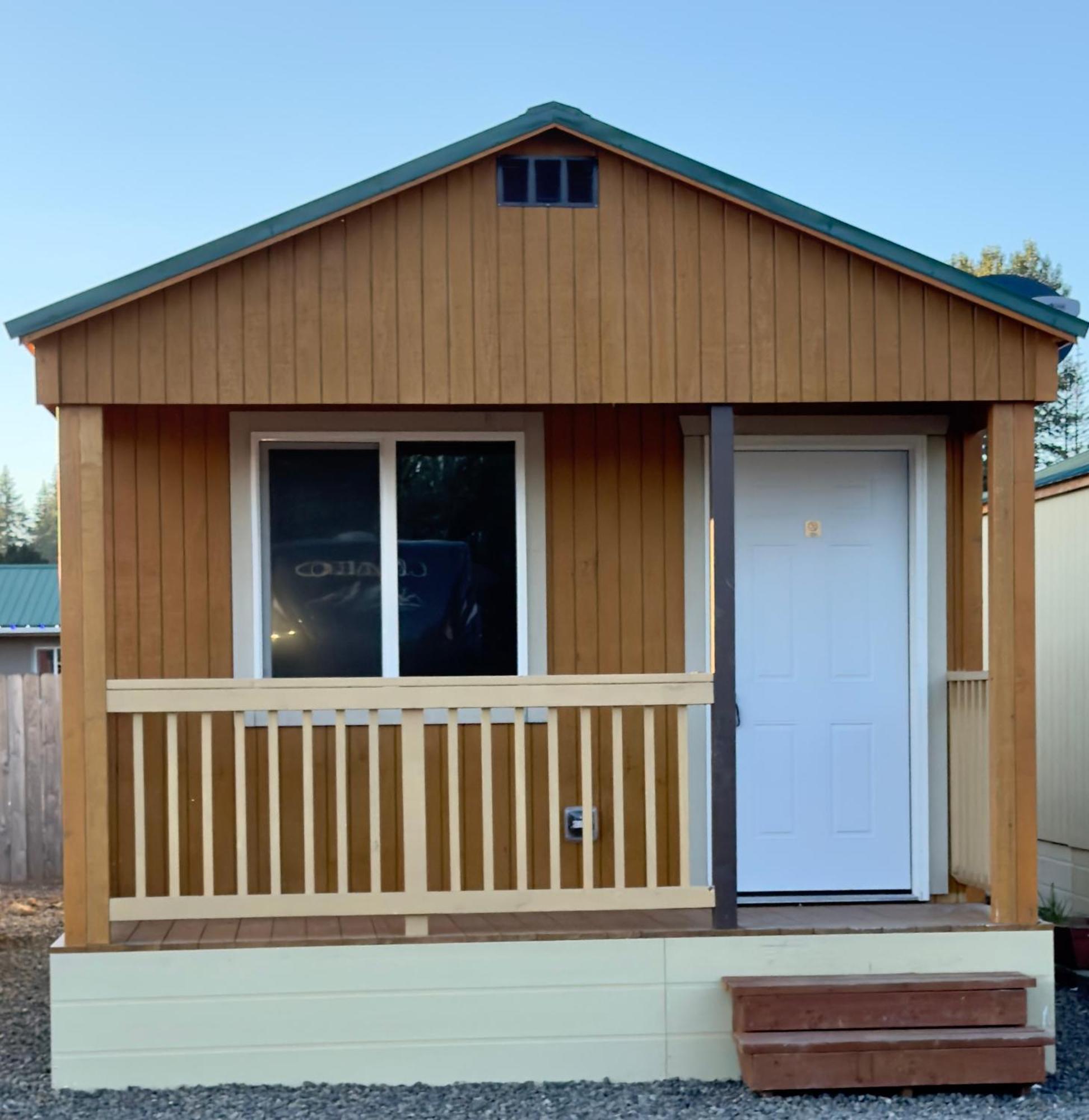Far West Cabin-Tiny Homes Rental Forks Eksteriør bilde